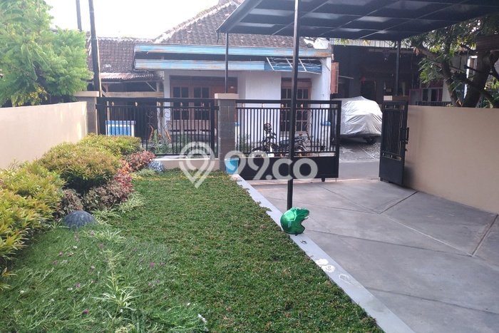 Rumah Minimalis 3 KT LT 182m2 di Solo Baru Rumah Minimalis 3 KT LT 182m2 di Solo Baru