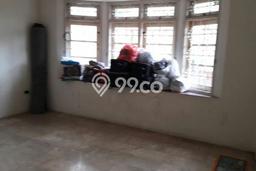 Rumah LT 300m² Semi Furnished di Lokasi Prestisius Jati Padang, Jakarta Selatan Rumah LT 300m² Semi Furnished di Lokasi Prestisius Jati Padang, Jakarta Selatan