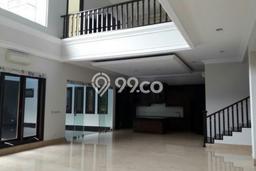 Rumah Asri di Kebayoran Baru, Jakarta Selatan, LT 660m² LB 725m² Rumah Asri di Kebayoran Baru, Jakarta Selatan, LT 660m² LB 725m²