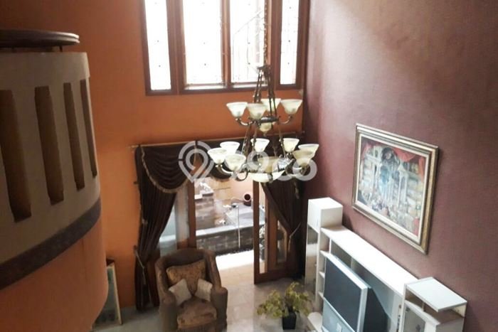 Jarang Ada! Rumah Sewa 7 Kamar Nyaman Siap Huni BSD Taman Giri Loka Jarang Ada! Rumah Sewa 7 Kamar Nyaman Siap Huni BSD Taman Giri Loka