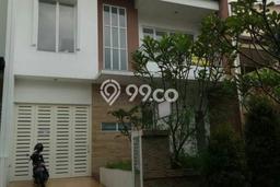 Jual Rumah Luas Elegan Dengan View Eksklusif di Bintaro, Jakarta Selatan Jual Rumah Luas Elegan Dengan View Eksklusif di Bintaro, Jakarta Selatan