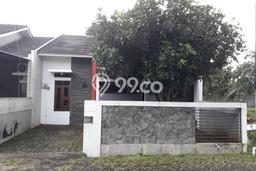 Rumah Asri 3 Kamar Lokasi Tenang di Tembalang, Semarang Rumah Asri 3 Kamar Lokasi Tenang di Tembalang, Semarang