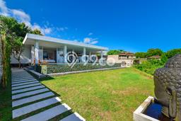 H24-Luxury Villa Baru Dibangun dengan Gaya Kontemporer H24-Luxury Villa Baru Dibangun dengan Gaya Kontemporer