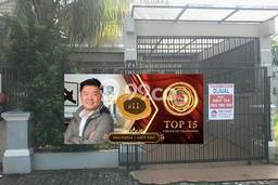 Dijual Cepat Rumah dengan Luas Tanah 102m² dan Luas Bangunan 60m² di Area Duta Garden, Tangerang Dijual Cepat Rumah dengan Luas Tanah 102m² dan Luas Bangunan 60m² di Area Duta Garden, Tangerang