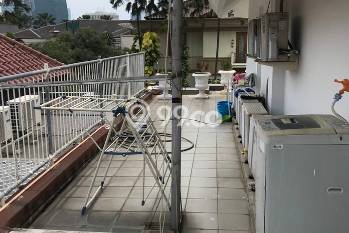 Rumah sewa siap huni 5 KT di Kuningan, Jakarta Selatan Rumah sewa siap huni 5 KT di Kuningan, Jakarta Selatan