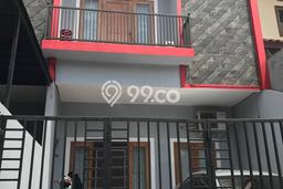 Rumah Modern 2 KT di Tanjung Duren Jakarta Barat Semi Furnished Rumah Modern 2 KT di Tanjung Duren Jakarta Barat Semi Furnished