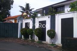 For Sale! Premium House LT 1250m2 Desain Elegan di Kemang For Sale! Premium House LT 1250m2 Desain Elegan di Kemang
