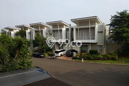 Rumah Lokasi Strategis di Gading Serpong The Spring, Tangerang, LT 162m² LB 200m² Rumah Lokasi Strategis di Gading Serpong The Spring, Tangerang, LT 162m² LB 200m²