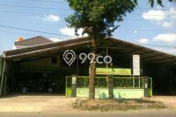 Rumah Strategis Modern Lb 330m2 di Plered, Cirebon Rumah Strategis Modern Lb 330m2 di Plered, Cirebon