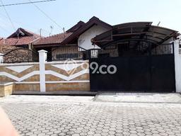 Dijual Rumah Premium dengan Fasilitas Sekitar Lengkap di Wiyung, Surabaya Dijual Rumah Premium dengan Fasilitas Sekitar Lengkap di Wiyung, Surabaya