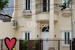 Rumah Luxury Modern Tanpa Renovasi di Pondok Indah Jakarta Selatan Rumah Luxury Modern Tanpa Renovasi di Pondok Indah Jakarta Selatan