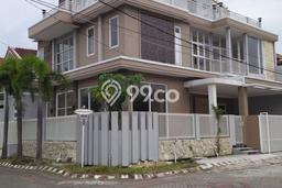 Hunian Mewah LB 390m2 Siap Pakai Desain Elegan di Dharma Husada, Surabaya Hunian Mewah LB 390m2 Siap Pakai Desain Elegan di Dharma Husada, Surabaya