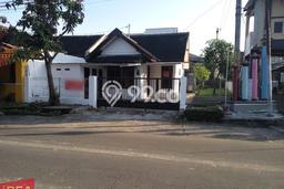 KESEMPATAN TERBAIK! Rumah Nyaman area Jebres, Luas 185m² Bangunan 90m² KESEMPATAN TERBAIK! Rumah Nyaman area Jebres, Luas 185m² Bangunan 90m²