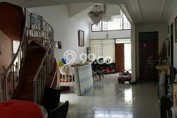 Dijual Rumah Luas Megah Dengan View Eksklusif di Dharma Husada, Surabaya Dijual Rumah Luas Megah Dengan View Eksklusif di Dharma Husada, Surabaya