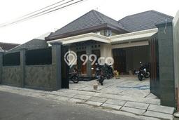 Rumah Mewah Siap Huni LT 391m2 di Laweyan, Solo Rumah Mewah Siap Huni LT 391m2 di Laweyan, Solo