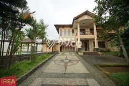 Rumah Kawasan Karangpandan, LT 901m², LB 400m² Rumah Kawasan Karangpandan, LT 901m², LB 400m²