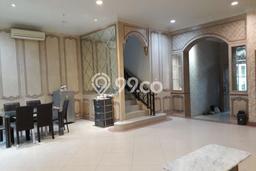 Rumah Elit Modern Tanpa Renovasi di Pantai Indah Kapuk Jakarta Utara Rumah Elit Modern Tanpa Renovasi di Pantai Indah Kapuk Jakarta Utara