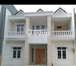Ready to Use! Luxury House LT 162m2 Desain Elegan di Lippo Karawaci Ready to Use! Luxury House LT 162m2 Desain Elegan di Lippo Karawaci