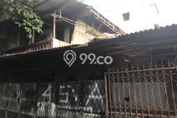 Rumah Tua Hitung Tanah di Jl. Karya Barat, Grogol Jakarta Barat Rumah Tua Hitung Tanah di Jl. Karya Barat, Grogol Jakarta Barat