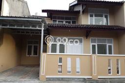Rumah Luas Asri 4 KT Siap Pakai di Bintaro Tangerang Selatan Rumah Luas Asri 4 KT Siap Pakai di Bintaro Tangerang Selatan