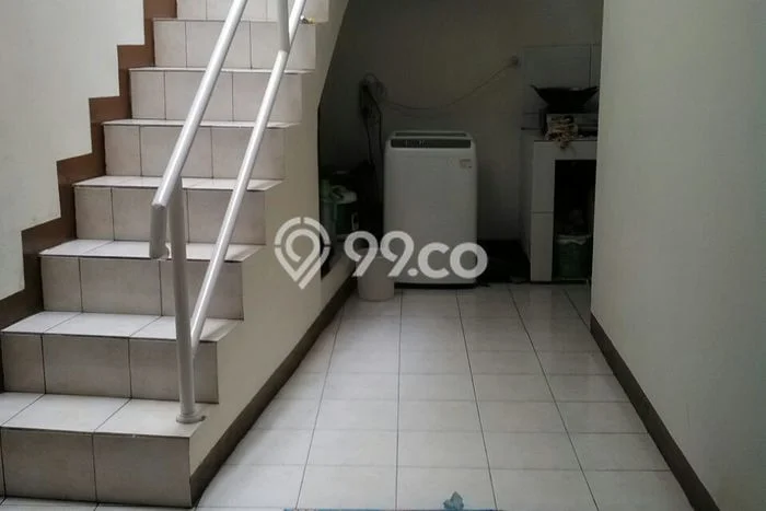 Hunian Strategis 1 KT LB 68m2 Kondisi Bagus di Sariwangi Hunian Strategis 1 KT LB 68m2 Kondisi Bagus di Sariwangi
