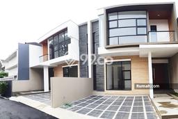 Dijual Rumah Mewah Megah Dengan View Cantik di Setra Indah, Bandung Dijual Rumah Mewah Megah Dengan View Cantik di Setra Indah, Bandung