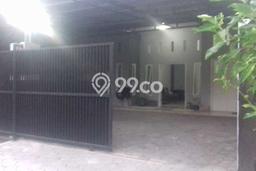 Rumah Siap Huni di Rungkut, Surabaya, Luas 200m² Bangunan 140m² Rumah Siap Huni di Rungkut, Surabaya, Luas 200m² Bangunan 140m²