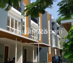 Rumah Mewah Akses Strategis di Jakarta Selatan Unfurnished Rumah Mewah Akses Strategis di Jakarta Selatan Unfurnished