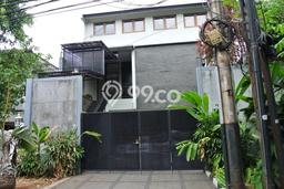 SPECIAL LISTING! Rumah area Kebayoran Baru, 5 KT, Akses Pusat Kota, LT 380m² Bangunan 600m² SPECIAL LISTING! Rumah area Kebayoran Baru, 5 KT, Akses Pusat Kota, LT 380m² Bangunan 600m²
