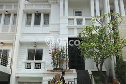 Dijual Rumah Luas Megah Dengan View Eksklusif di Pantai Indah Kapuk, Jakarta Utara Dijual Rumah Luas Megah Dengan View Eksklusif di Pantai Indah Kapuk, Jakarta Utara