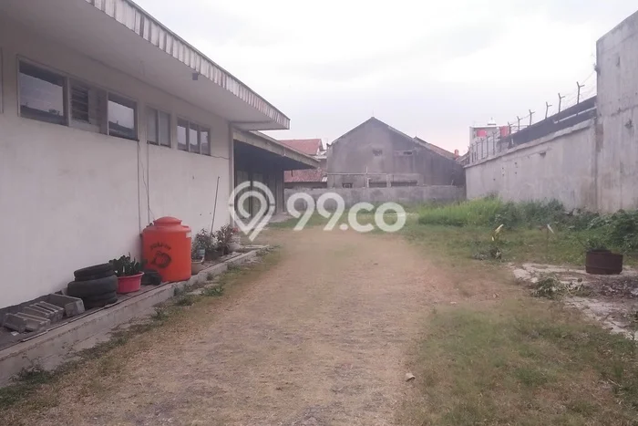 Rumah 8 KT 4 KM di Lokasi Strategis Kiaracondong, Bandung Rumah 8 KT 4 KM di Lokasi Strategis Kiaracondong, Bandung