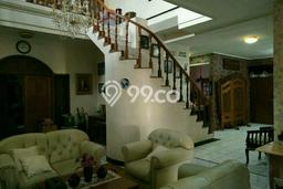 Rumah Luas Tanah 280m² di Arcamanik, Bandung - Lokasi Strategis Rumah Luas Tanah 280m² di Arcamanik, Bandung - Lokasi Strategis