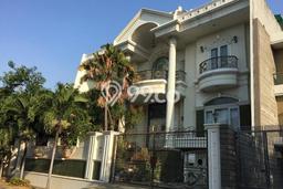 Rumah Mewah LB 1000m2 Siap Huni Desain Elegan di Pantai Indah Kapuk, Jakarta Utara Rumah Mewah LB 1000m2 Siap Huni Desain Elegan di Pantai Indah Kapuk, Jakarta Utara
