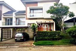 Hunian Mewah LB 215m2 Siap Pakai Desain Elegan di Bintaro, Tangerang Selatan Hunian Mewah LB 215m2 Siap Pakai Desain Elegan di Bintaro, Tangerang Selatan