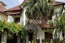 Hunian Impian Keluarga! Rumah Mewah di Ciputat, Tangerang Selatan, Luas 360m² LB 260m² Hunian Impian Keluarga! Rumah Mewah di Ciputat, Tangerang Selatan, Luas 360m² LB 260m²