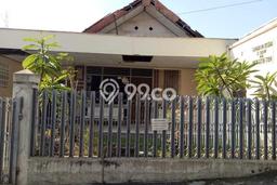 Rumah Modern 9 Kamar LT 385m2 di Wonodri Rumah Modern 9 Kamar LT 385m2 di Wonodri