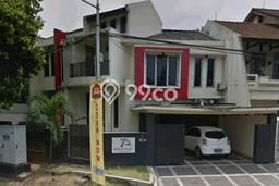 Hunian Mewah LB 205m2 Siap Huni Desain Elegan di Bintaro, Tangerang Selatan Hunian Mewah LB 205m2 Siap Huni Desain Elegan di Bintaro, Tangerang Selatan