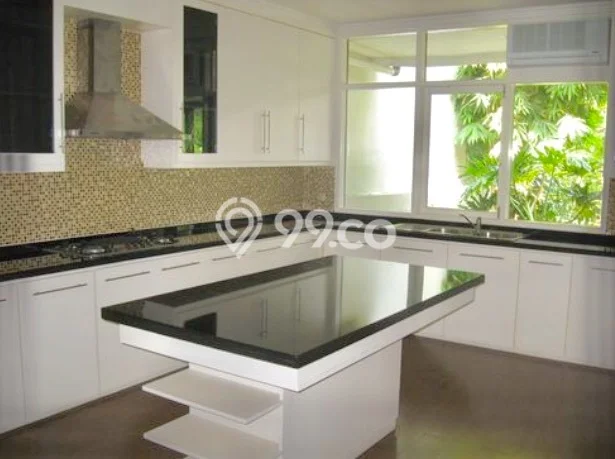 Disewakan Rumah Strategis LT 1502m2 / LB 546m2 di Cipete, Jakarta Selatan Disewakan Rumah Strategis LT 1502m2 / LB 546m2 di Cipete, Jakarta Selatan