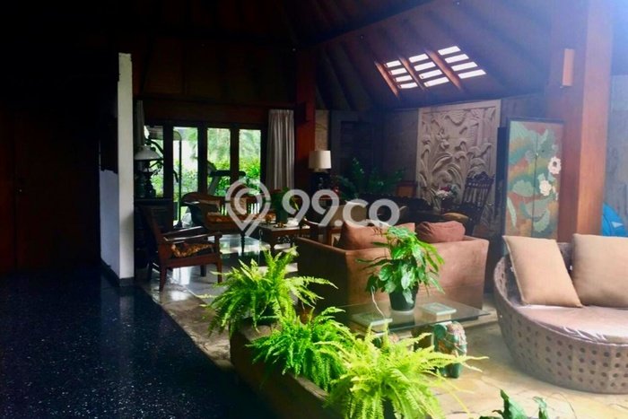 Ready to Use! Premium House LT 990m2 Desain Elegan di patra kuningan Ready to Use! Premium House LT 990m2 Desain Elegan di patra kuningan