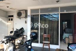 Hunian Mewah Siap Huni LT 175m2 di Kebayoran Baru, Jakarta Selatan Hunian Mewah Siap Huni LT 175m2 di Kebayoran Baru, Jakarta Selatan
