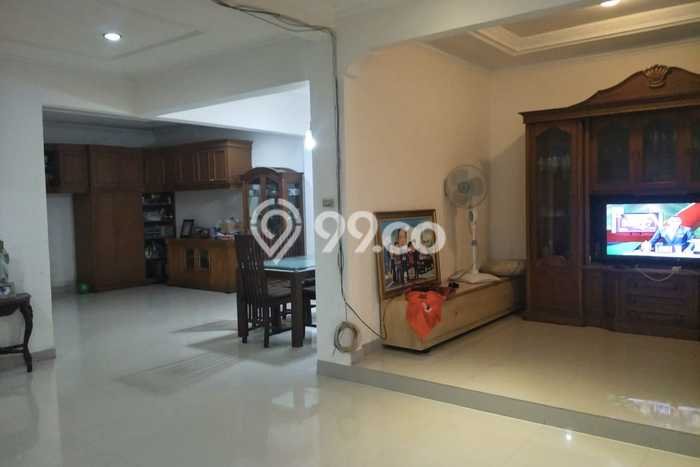 Rumah Luxury Modern Siap Huni di Kedoya Jakarta Barat Rumah Luxury Modern Siap Huni di Kedoya Jakarta Barat
