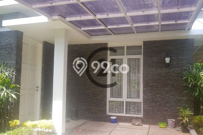 Rumah Strategis di Jombang, Dekat Kawasan Komersial, Cilegon - 2 Kamar Tidur Rumah Strategis di Jombang, Dekat Kawasan Komersial, Cilegon - 2 Kamar Tidur