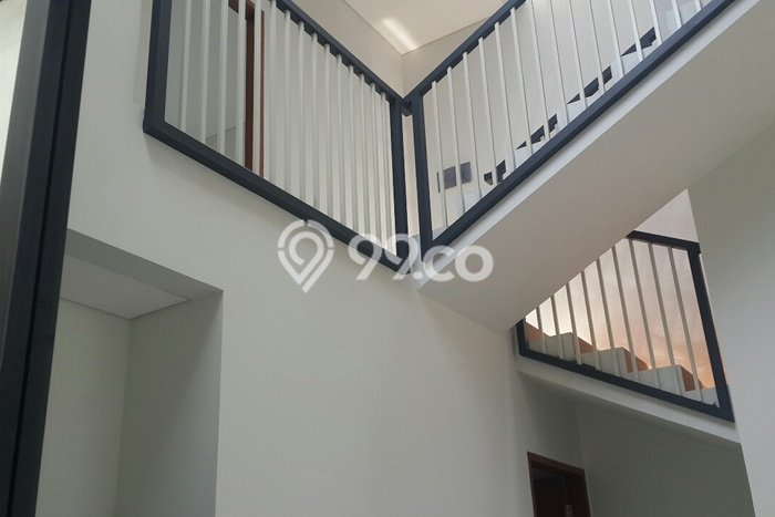 LISTING BARU! Rumah Premium area , Luas 150m2m² LB 200m2m² LISTING BARU! Rumah Premium area , Luas 150m2m² LB 200m2m²