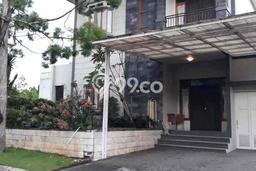 Dijual Cepat Rumah Minimalis & Modern LB 300m2 di Kota Baru Parahyangan Dijual Cepat Rumah Minimalis & Modern LB 300m2 di Kota Baru Parahyangan