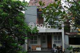 Rumah Modern 4 KT LT 90m2 di Cibubur Rumah Modern 4 KT LT 90m2 di Cibubur