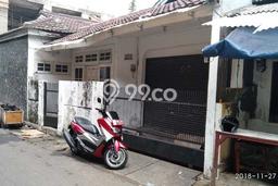 Dijual Hunian Rumah Terawat 4 KT di Pejaten, Jakarta Selatan Dijual Hunian Rumah Terawat 4 KT di Pejaten, Jakarta Selatan