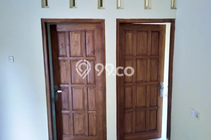 PENAWARAN TERBAIK! Rumah Strategis area Gondangrejo, Luas 77m² LB 40m² PENAWARAN TERBAIK! Rumah Strategis area Gondangrejo, Luas 77m² LB 40m²