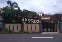 Lokasi strategis! Rumah siap huni disewakan di Colomadu LB 264m2 Lokasi strategis! Rumah siap huni disewakan di Colomadu LB 264m2