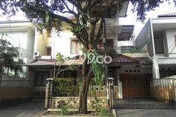 Hunian Idaman dengan Luas Tanah 312m² di Lingkungan Asri Pondok Indah, Jakarta Selatan Hunian Idaman dengan Luas Tanah 312m² di Lingkungan Asri Pondok Indah, Jakarta Selatan