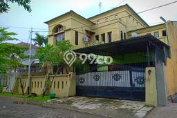 Disewakan Cepat Rumah Kondisi Bagus di Kawasan Solo Baru, Solo Disewakan Cepat Rumah Kondisi Bagus di Kawasan Solo Baru, Solo
